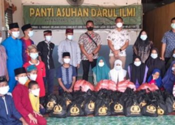 Dit Reskrimum Polda Riau hadir ditengah-tengah masyarakat dengan Program Jumat Barokah