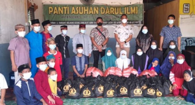 Dit Reskrimum Polda Riau hadir ditengah-tengah masyarakat dengan Program Jumat Barokah