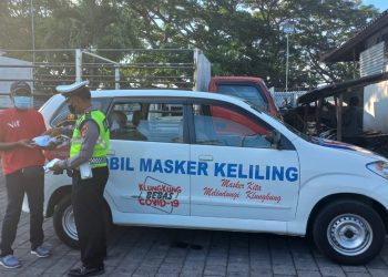Antisipasi Penularan Varian Baru OMICRON Polres Klungkung Kerahkan Mobil Masker Keliling