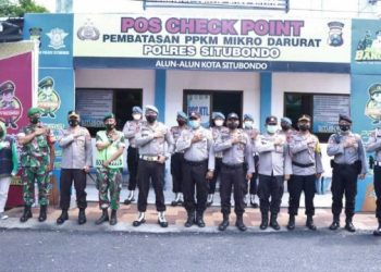 Tim Divpropam Mabes Polri Tinjau Pos Pam Nataru di Situbondo