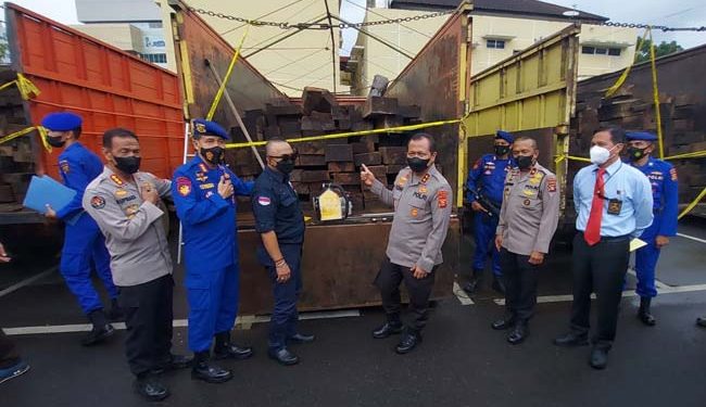 Polda Sumsel Operasi Illegal Logging dan Amankan 500 Kubik Kayu
