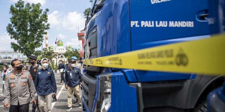 Polda Sumsel Ungkap Kasus Pengoplosan BBM Solar Ilegal