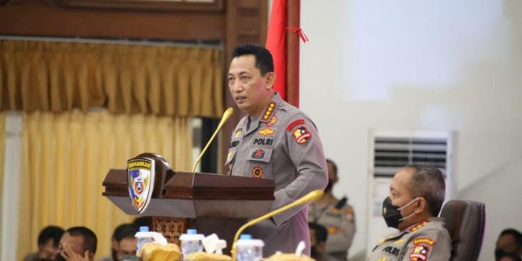 kapolri jenderal listyo sigit prabowo Perintahkan Polisi Humanis Kawal Demo 11 April