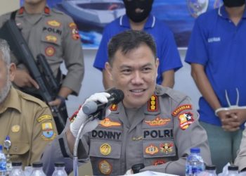 Kepala Subdirektorat Penegakan Hukum Ditpolair Korpolairud Baharkam Polri, Komisaris Besar Polisi Donny Charles Go, SIK