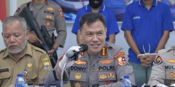 Kepala Subdirektorat Penegakan Hukum Ditpolair Korpolairud Baharkam Polri, Komisaris Besar Polisi Donny Charles Go, SIK