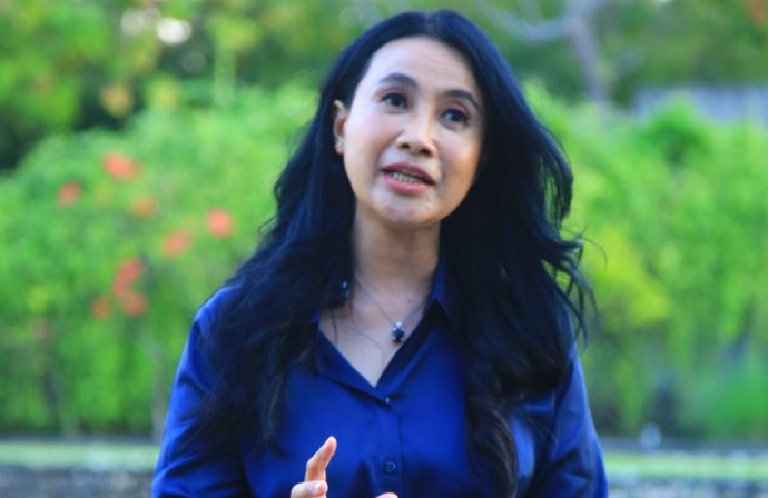 Direktur Komunikasi PT Indonesia Indicator, Rustika Herlambang
